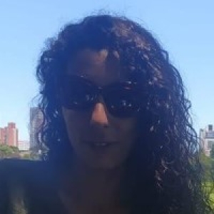 Michele de Lima - Diretora
